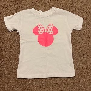 Minnie Mouse tshirt